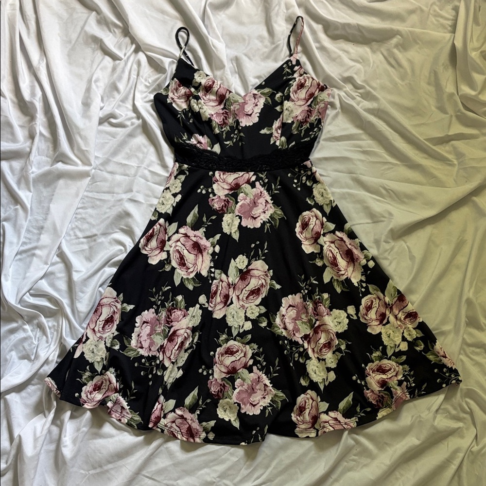 ✨New Listing✨ Dry Good’s Soprano Black and Pink Floral Mini Dress
